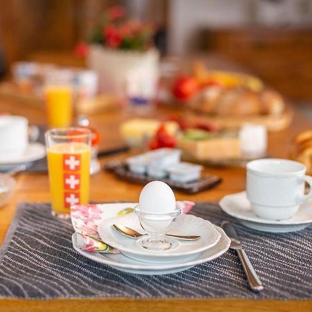 Mybednbreakfast In Bottmingen Bed & Breakfast Екстериор снимка