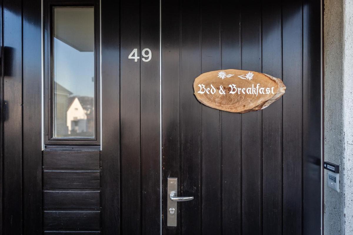Mybednbreakfast In Bottmingen Bed & Breakfast Екстериор снимка