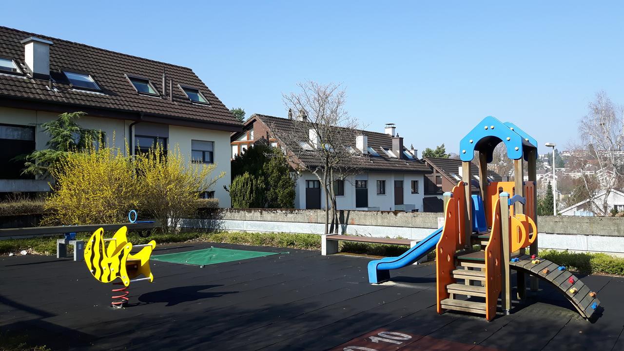 Mybednbreakfast In Bottmingen Bed & Breakfast Стая снимка