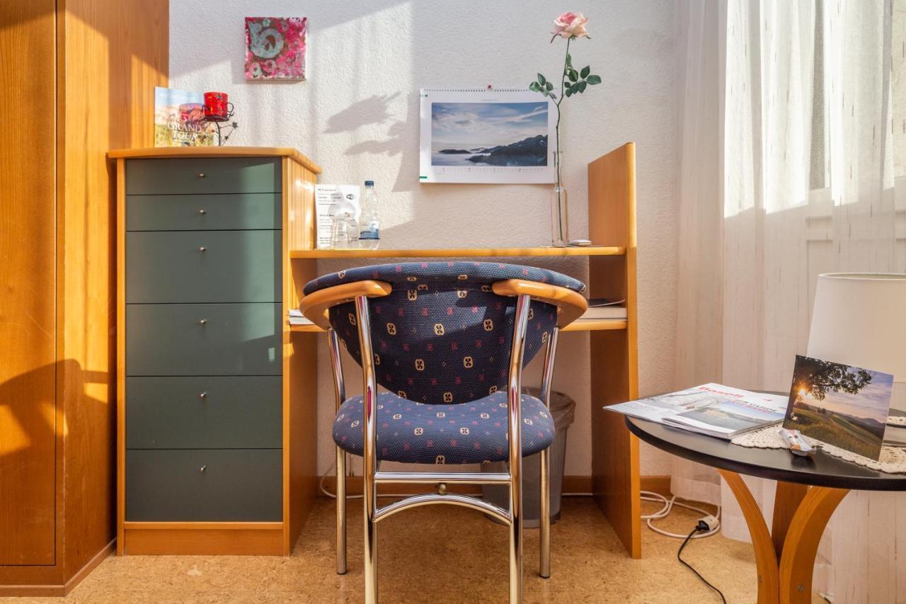 Mybednbreakfast In Bottmingen Bed & Breakfast Екстериор снимка