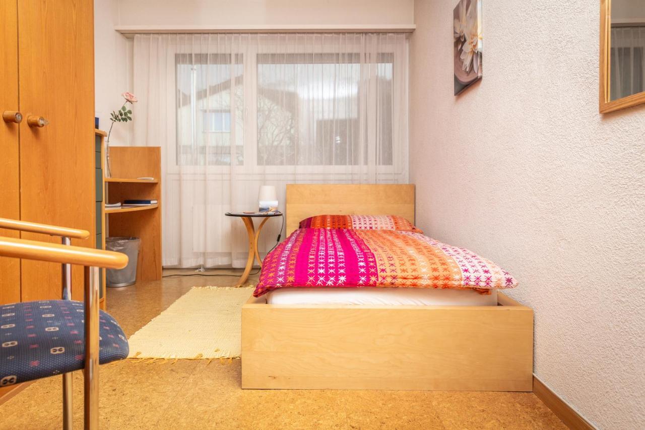 Mybednbreakfast In Bottmingen Bed & Breakfast Екстериор снимка