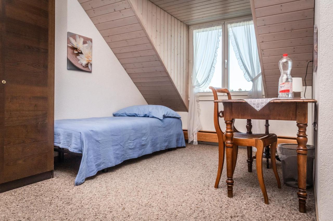 Mybednbreakfast In Bottmingen Bed & Breakfast Екстериор снимка