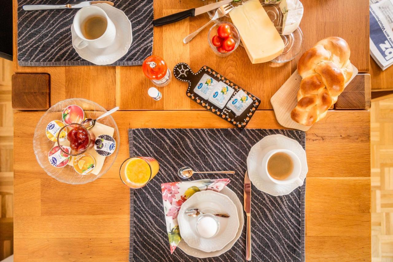 Mybednbreakfast In Bottmingen Bed & Breakfast Екстериор снимка